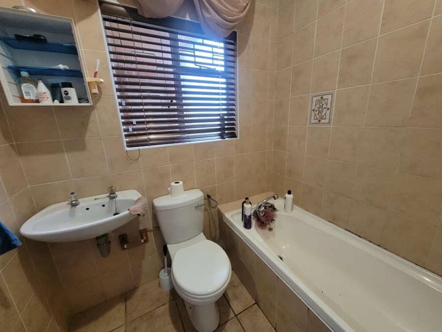 1 Bedroom Property for Sale in Aston Bay Eastern Cape